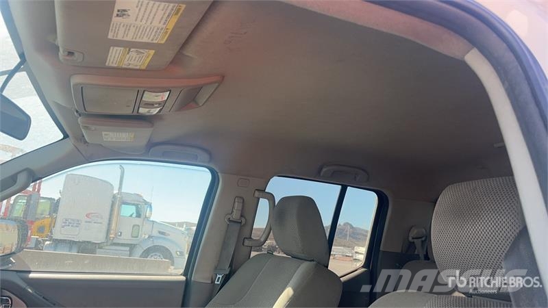 Nissan Frontier 4x2 Crew Cab Pickup Anders