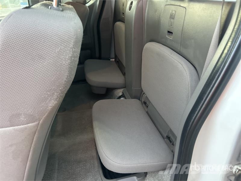 Nissan Frontier 4x2 Extended Cab Pickup Ostalo