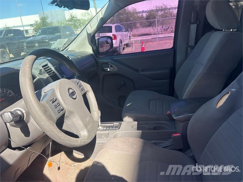 Nissan Frontier 4x2 Extended Cab Pickup Andre
