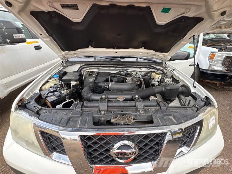 Nissan Frontier 4x2 Extended Cab Pickup Otros