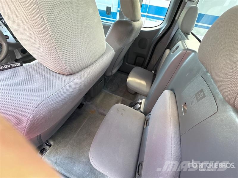 Nissan Frontier 4x2 Extended Cab Pickup Drugi