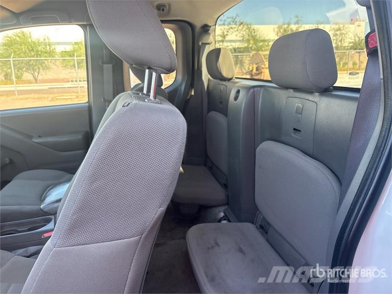 Nissan Frontier 4x2 Extended Cab Pickup Andre