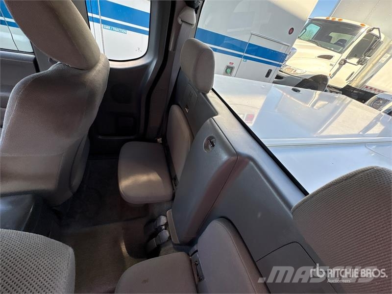 Nissan Frontier 4x2 Extended Cab Pickup Drugi