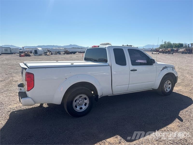 Nissan Frontier 4x2 Extended Cab Pickup Andre