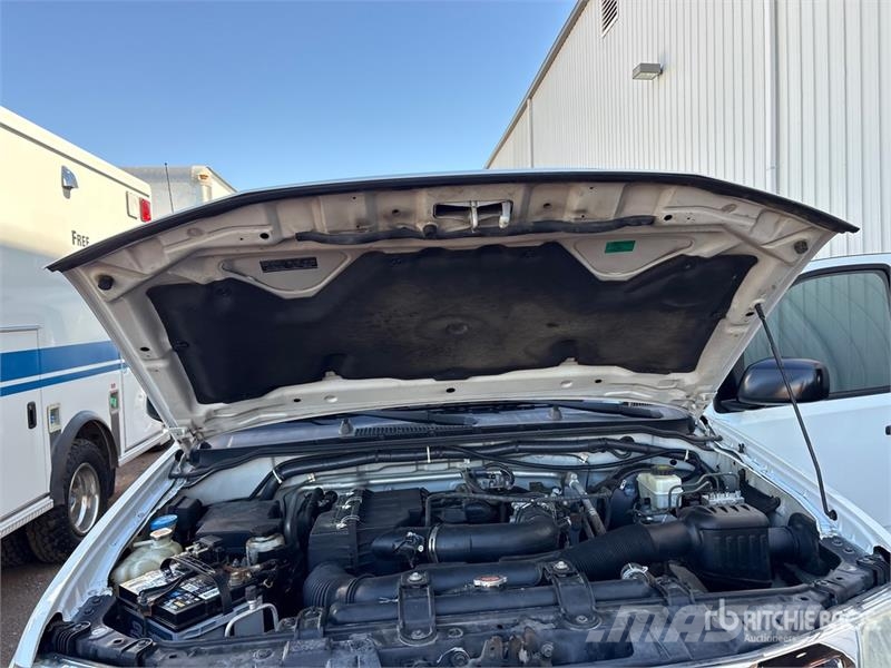 Nissan Frontier 4x2 Extended Cab Pickup Drugi