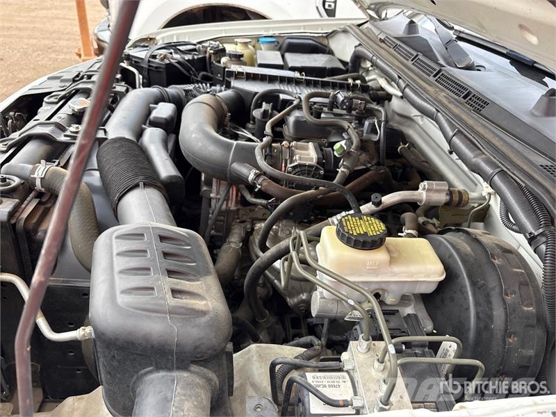 Nissan Frontier 4x2 Extended Cab Pickup Otros