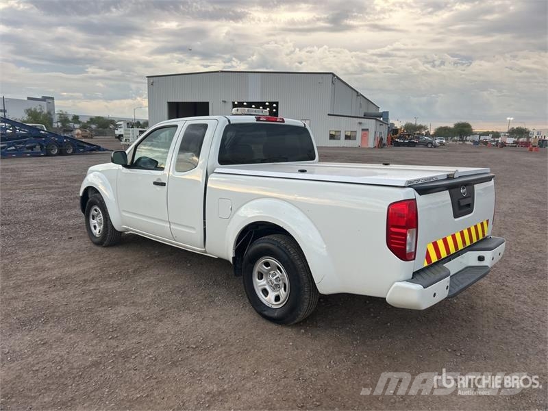 Nissan Frontier 4x2 Extended Cab Pickup Ostalo