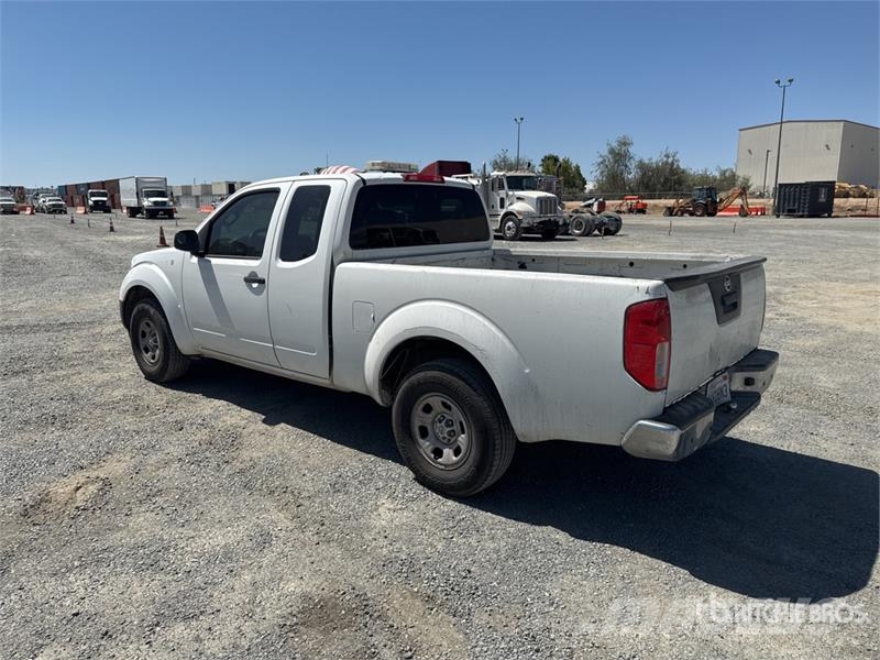 Nissan Frontier 4x2 Extended Cab Pickup Други