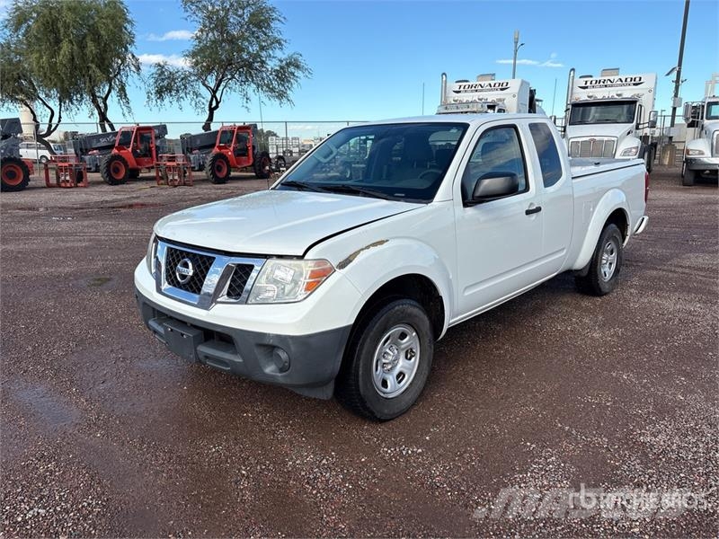 Nissan Frontier 4x2 Extended Cab Pickup Anders