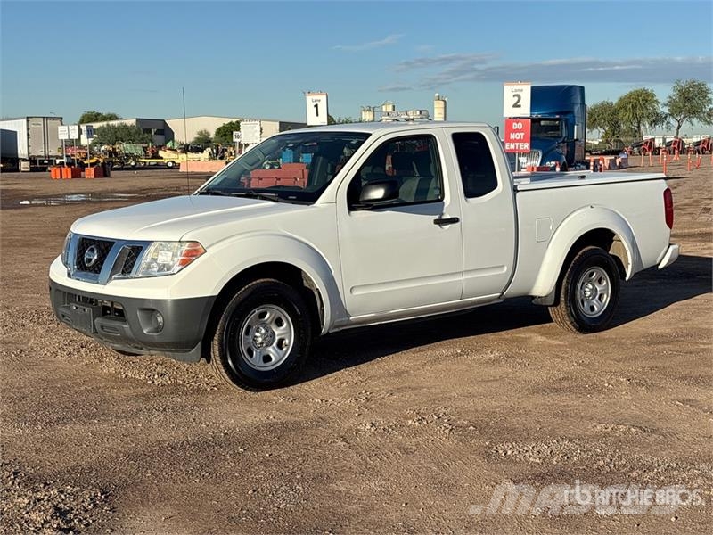 Nissan Frontier 4x2 Extended Cab Pickup Anders