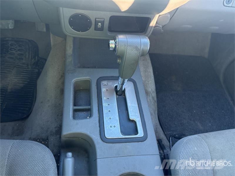 Nissan Frontier 4x2 Extended Cab Pickup Други
