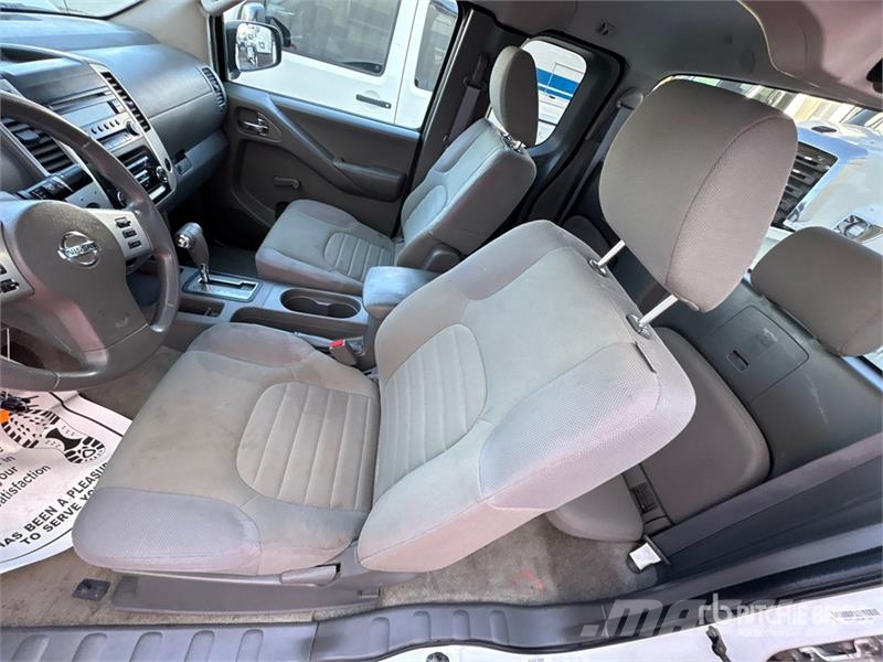 Nissan Frontier 4x2 Extended Cab Pickup Drugi