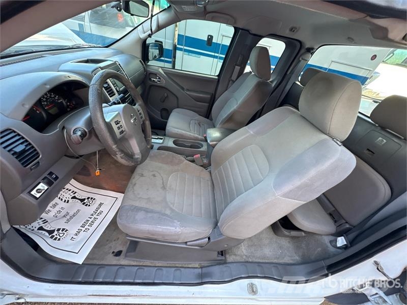 Nissan Frontier 4x2 Extended Cab Pickup Drugi