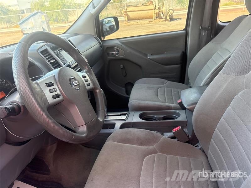 Nissan Frontier 4x2 Extended Cab Pickup Andre