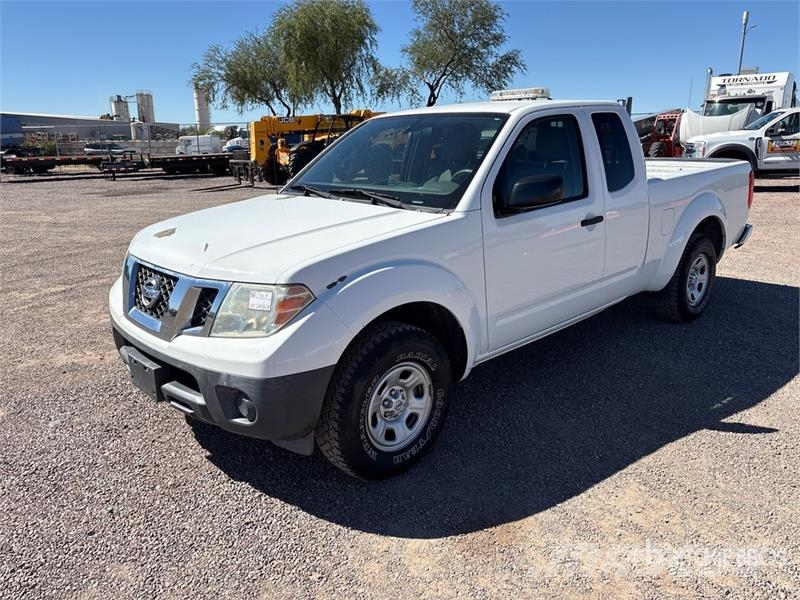 Nissan Frontier 4x2 Extended Cab Pickup Drugi