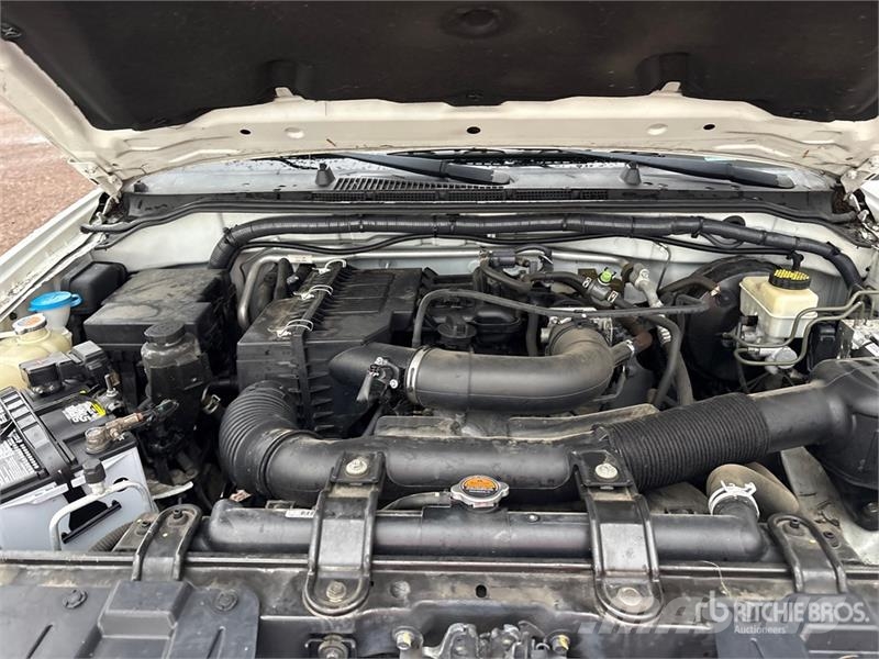 Nissan Frontier 4x2 Extended Cab Pickup Anders