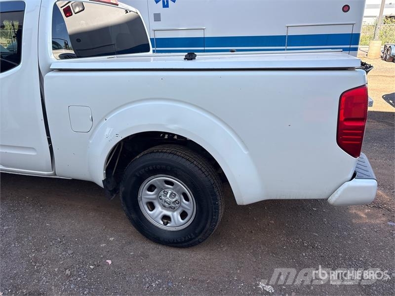 Nissan Frontier 4x2 Extended Cab Pickup Drugi