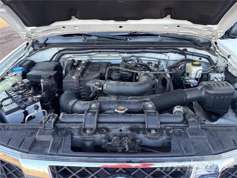 Nissan Frontier 4x2 Extended Cab Pickup Anders