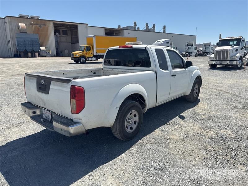 Nissan Frontier 4x2 Extended Cab Pickup Други