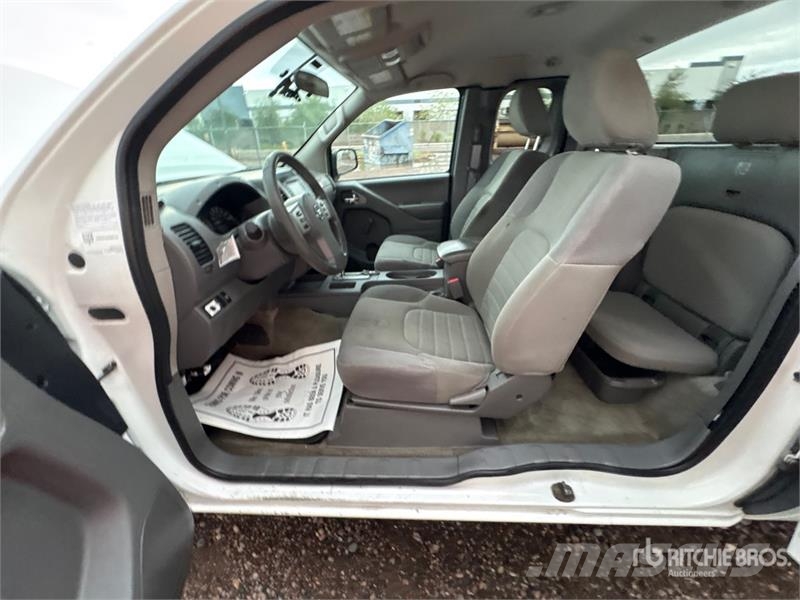 Nissan Frontier 4x2 Extended Cab Pickup Anders