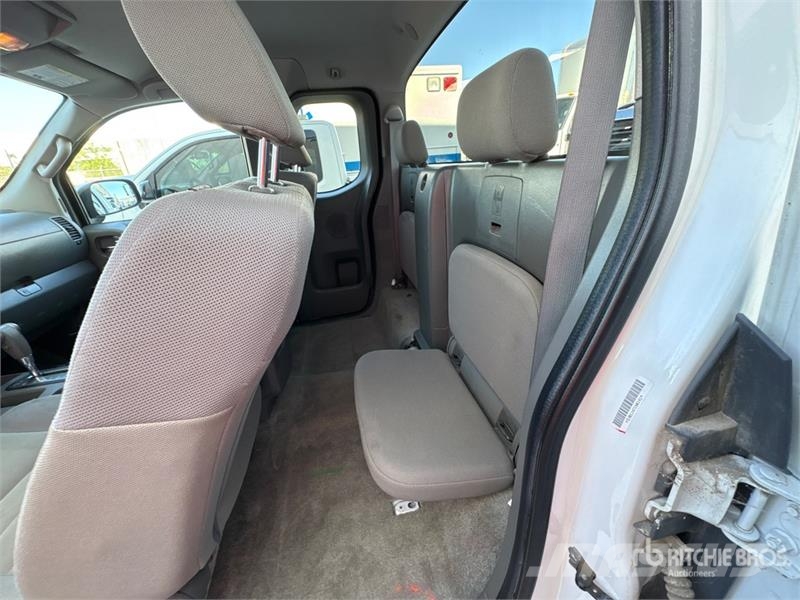 Nissan Frontier 4x2 Extended Cab Pickup Drugi