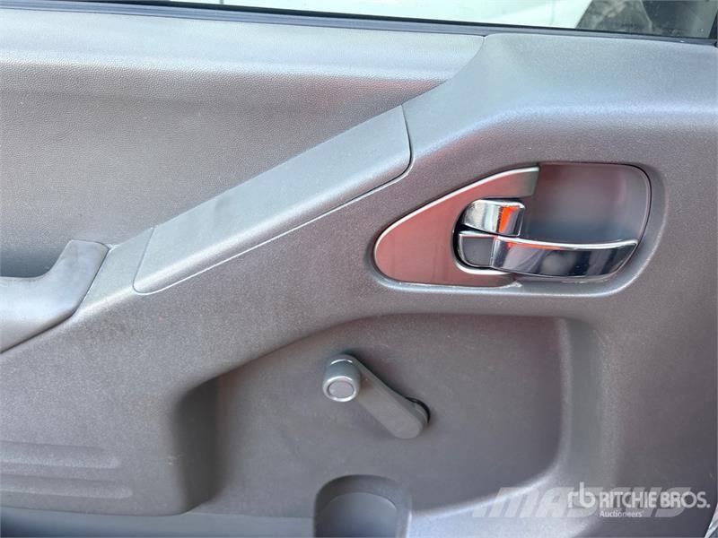 Nissan Frontier 4x2 Extended Cab Pickup Andre