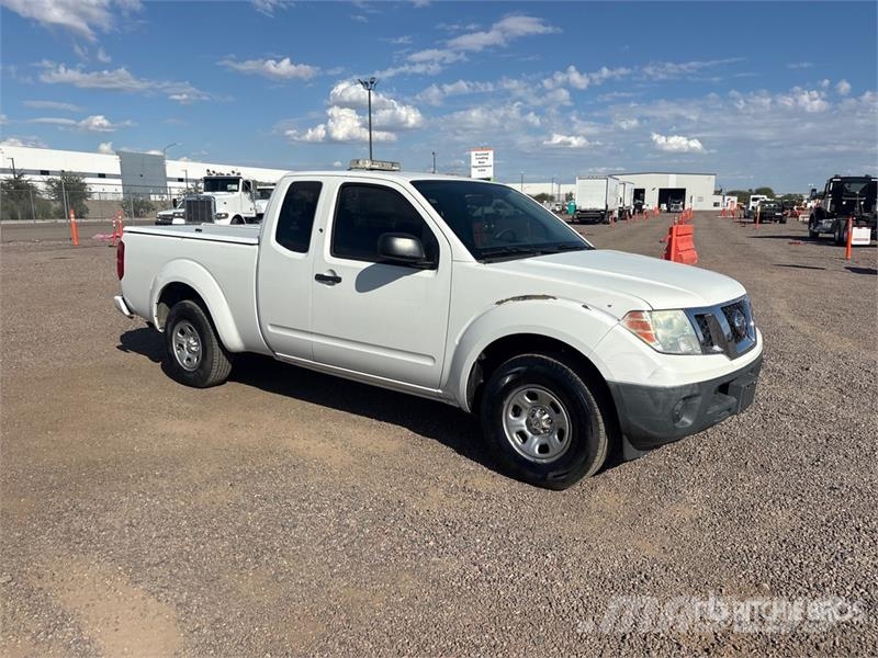 Nissan Frontier 4x2 Extended Cab Pickup Andre