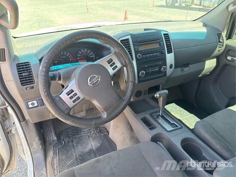 Nissan Frontier 4x2 Extended Cab Pickup Други