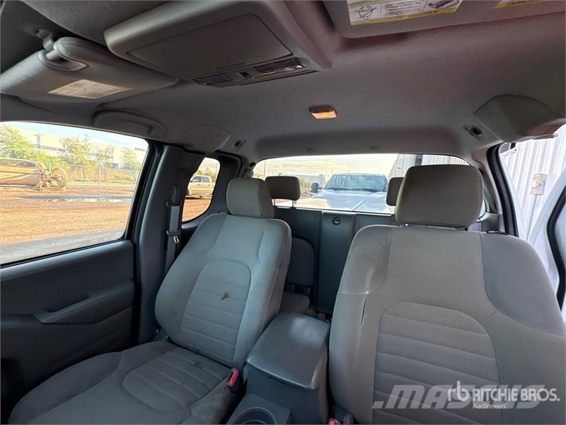 Nissan Frontier 4x2 Extended Cab Pickup Anders