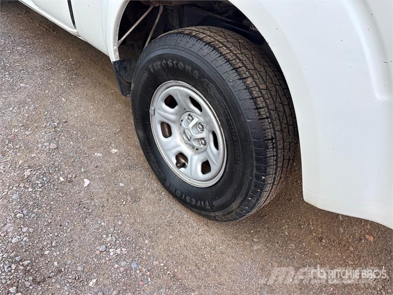 Nissan Frontier 4x2 Extended Cab Pickup Drugi