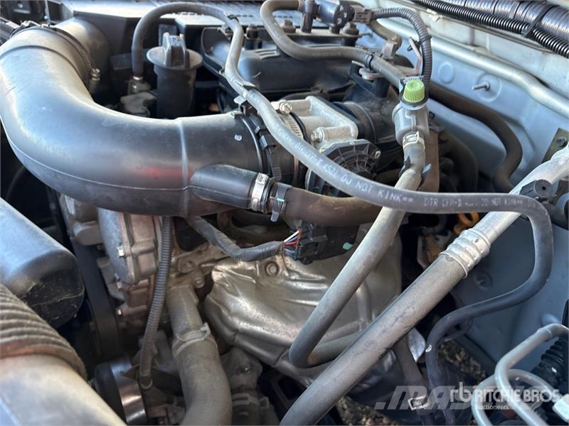 Nissan Frontier 4x2 Extended Cab Pickup Drugi