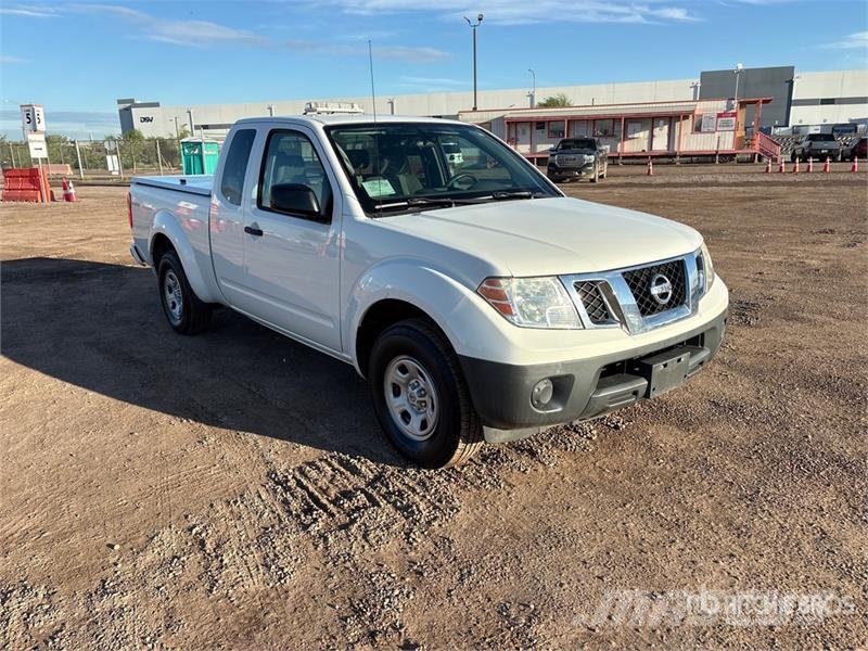 Nissan Frontier 4x2 Extended Cab Pickup Anders