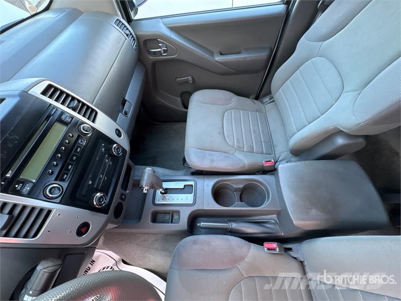 Nissan Frontier 4x2 Extended Cab Pickup Drugi