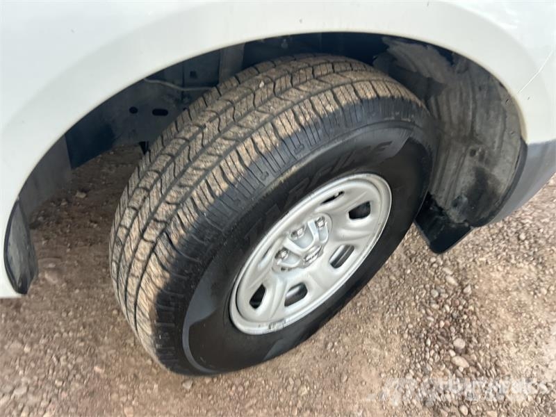 Nissan Frontier 4x2 Extended Cab Pickup Ostalo