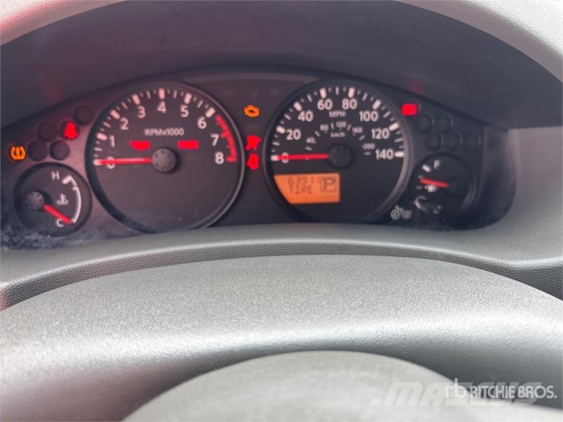 Nissan Frontier 4x2 Extended Cab Pickup Otros