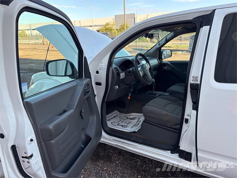 Nissan Frontier 4x2 Extended Cab Pickup Anders