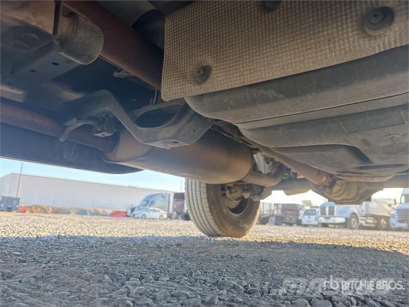 Nissan Frontier 4x2 Extended Cab Pickup Други
