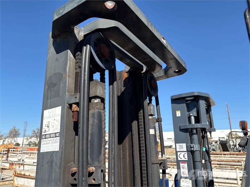 Nissan Pneumatic Tire Forklift Viljuškari - ostalo