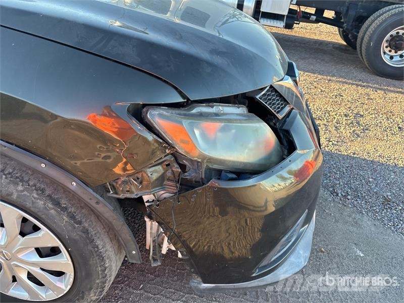 Nissan Rogue 2WD SUV Cars