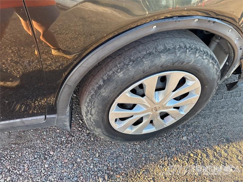 Nissan Rogue 2WD SUV Cars