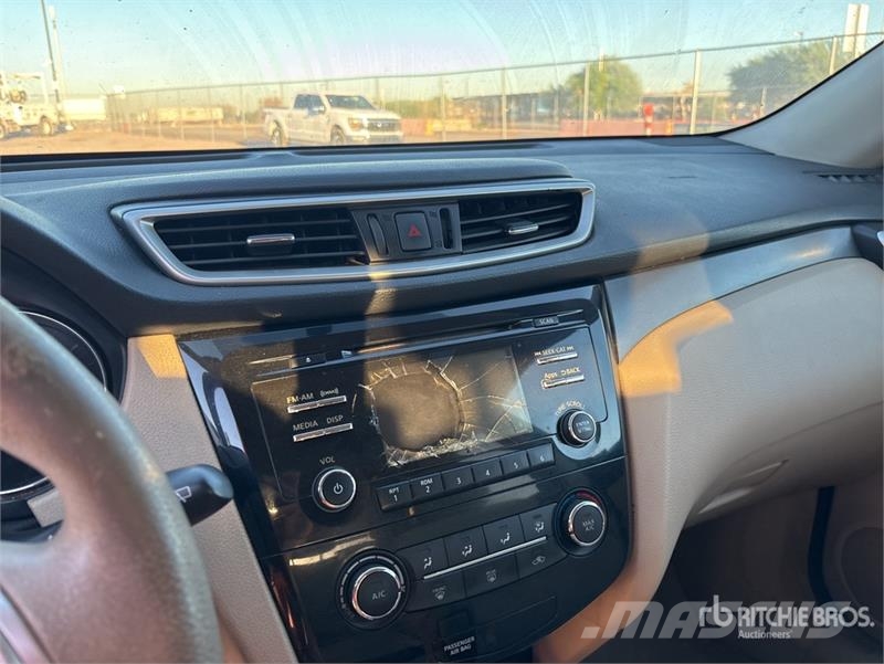 Nissan Rogue 2WD SUV Cars