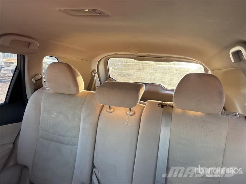 Nissan Rogue 2WD SUV Cars