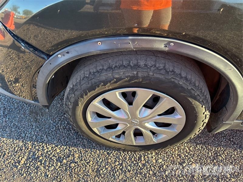 Nissan Rogue 2WD SUV Cars