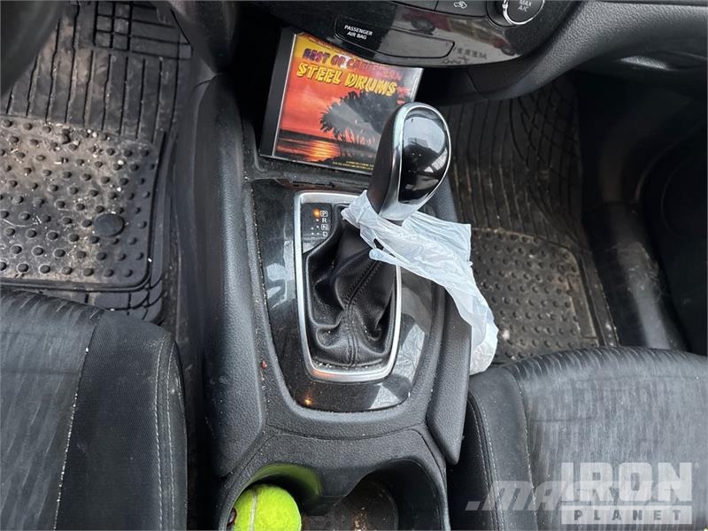 Nissan Rogue AWD SUV Avtomobili