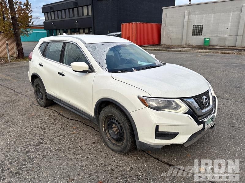 Nissan Rogue AWD SUV Avtomobili