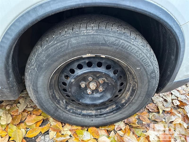 Nissan Rogue AWD SUV Avtomobili