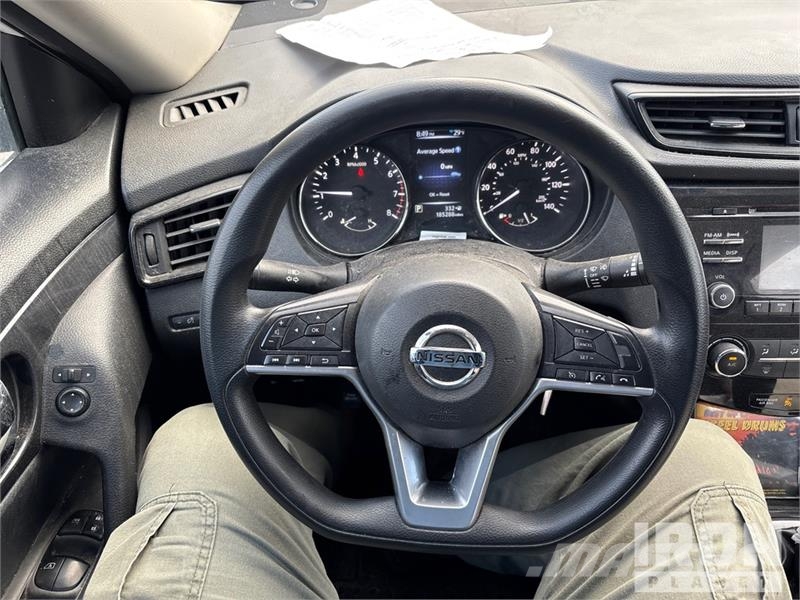 Nissan Rogue AWD SUV Avtomobili