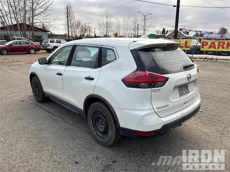 Nissan Rogue AWD SUV Avtomobili