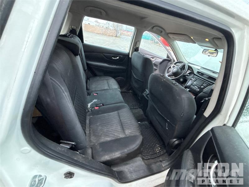 Nissan Rogue AWD SUV Avtomobili