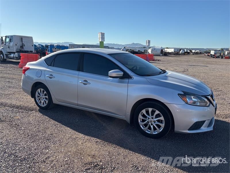 Nissan Sentra Automobile PKWs
